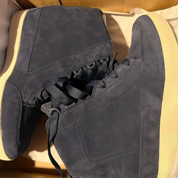 Sorel Women's Navy Ankle Boots - Picture 4 of 6